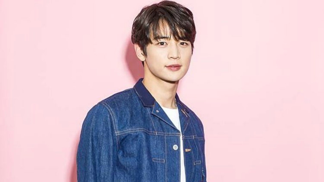 Shinees Minho Listed As 12 Most Sexiest Man Alive By Vogue Magazine